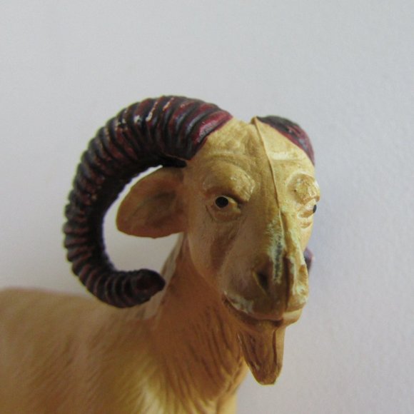 BIG HORN SHEEP Funrise 1988 Figure 3.5" tall REALISTIC - Picture 11 of 14